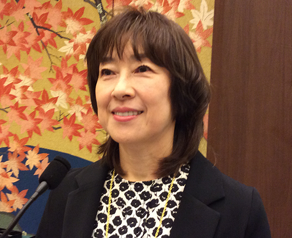 小　西　　美　穂　氏
