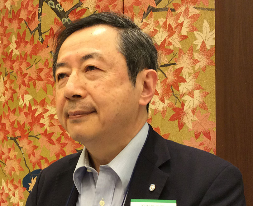 小　野　　高　裕　氏