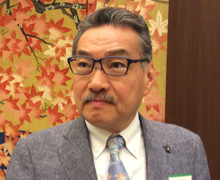 柳　沢　　正　史　氏