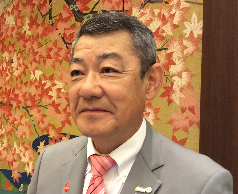 横　田　　孝　久　氏